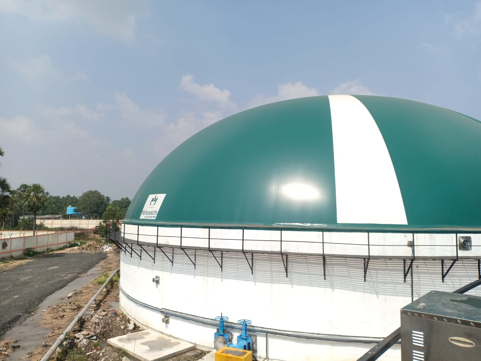 Top Biogas Balloon Manufacturer in Maharashtra | LUCKY INTERNATIONAL 